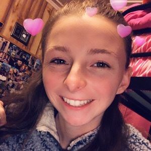 Meet your Posher, Briana